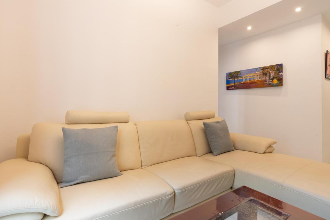 Urbe10 Marin Garcia 2 Bedrooms Apartment Málaga Buitenkant foto